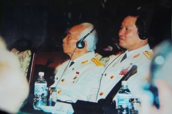 Những trận đánh lịch sử trong ký ức Tướng Quân đội nhân dân Việt Nam (kỳ I): Từ các câu 'thần chú' khớp lệnh đến lời dặn cầm quân khắc cốt ghi tâm Thượng tướng Nguyễn Huy Hiệu không bao giờ quên những lời chỉ đạo của Đại tướng Võ Nguyên Giáp. (Ảnh: NVCC)