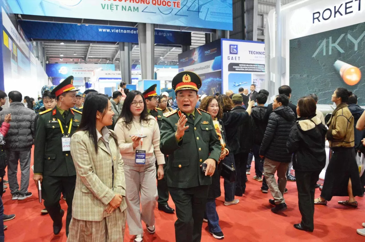 Thượng tướng Hoàng Xuân Chiến: Sẽ mở cửa Triển lãm thêm 1 ngày để đón tiếp nhân dân Thượng tướng Hoàng Xuân Chiến: Sẽ mở cửa Triển lãm thêm 1 ngày để đón tiếp nhân dân