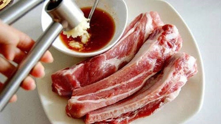 gia heo hoi hom nay 2410 du bao thi truong di ngang