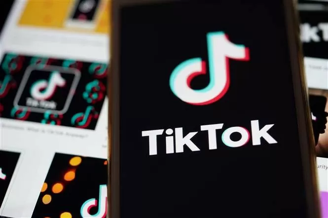 Biểu tượng của ứng dụng TikTok trên màn hình điện thoại thông minh. Ảnh: AFP Biểu tượng của ứng dụng TikTok trên màn hình điện thoại thông minh. Ảnh: AFP