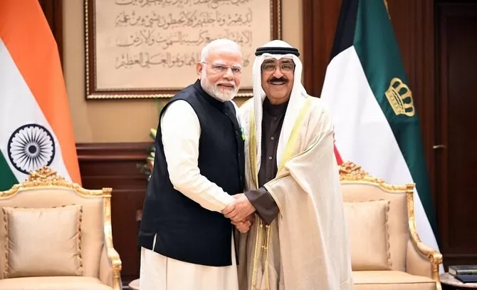 Thủ tướng Ấn Độ Narendra Modi chụp ảnh cùng Quốc vương Kuwait, Sheikh Mishal Al-Ahmad Al-Jaber Al-Sabah vào ngày 22 tháng 12 năm 2024. (KUNA) Thủ tướng Ấn Độ Narendra Modi chụp ảnh cùng Quốc vương Kuwait, Sheikh Mishal Al-Ahmad Al-Jaber Al-Sabah vào ngày 22 tháng 12 năm 2024. (KUNA)