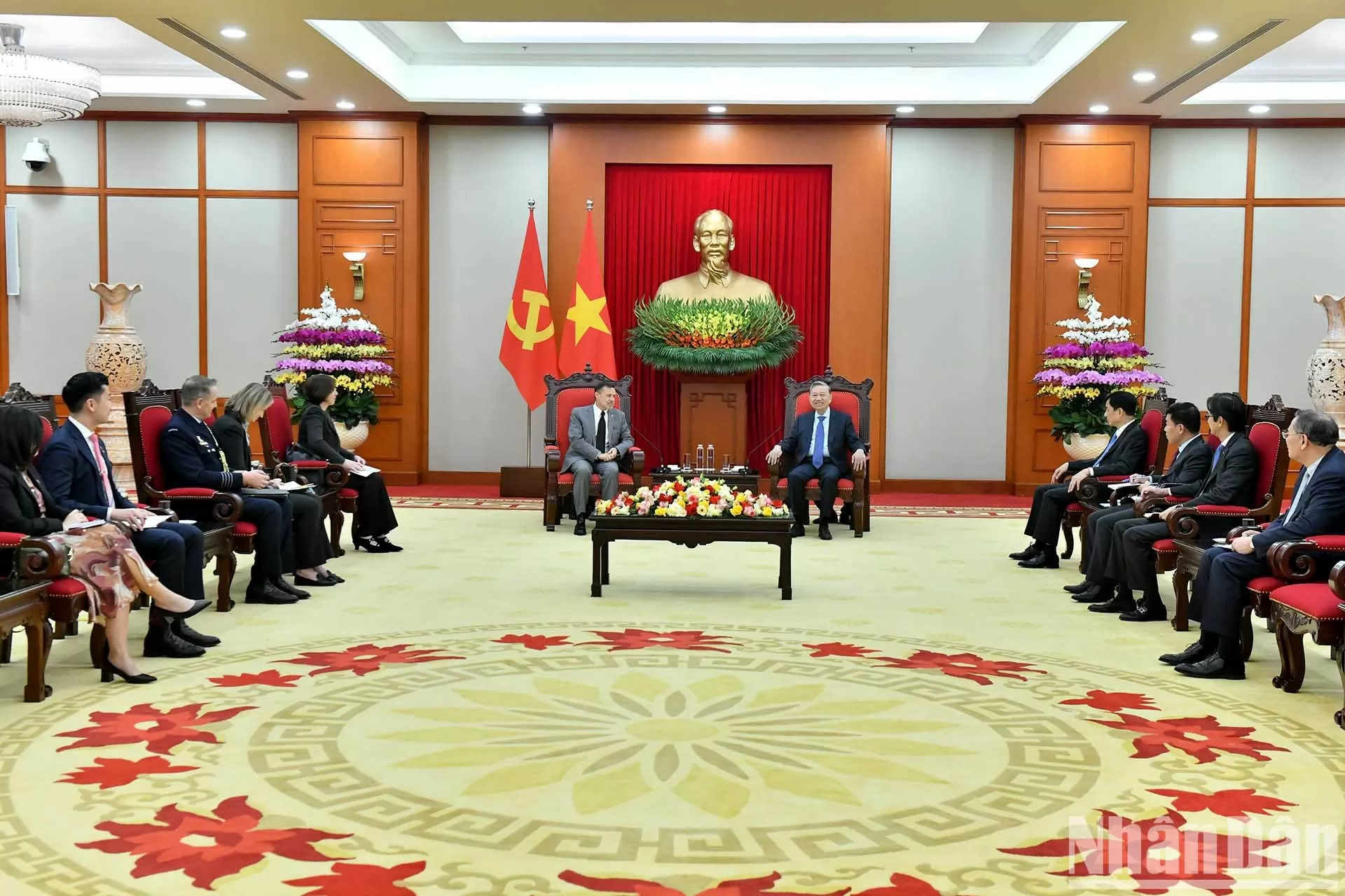 Tổng Bí thư Tô Lâm tiếp Đại sứ Australia tại Việt Nam Andrew Goledzinowski Tổng Bí thư Tô Lâm tiếp Đại sứ Australia tại Việt Nam Andrew Goledzinowski