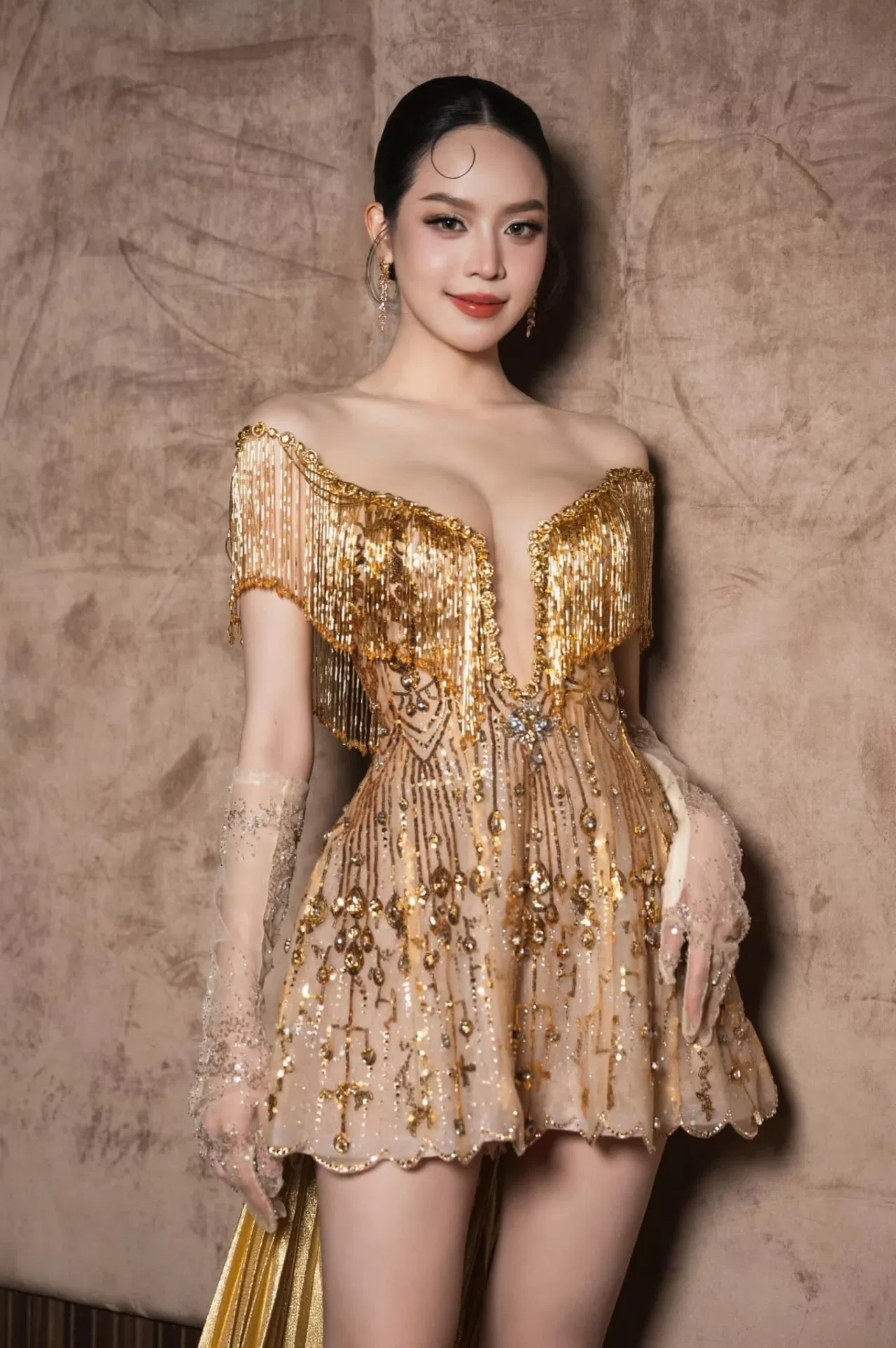 Nhan sắc 'Mỹ nhân của năm 2024' Huỳnh Thị Thanh Thủy Nhan sắc 'Mỹ nhân của năm 2024' Huỳnh Thị Thanh Thủy