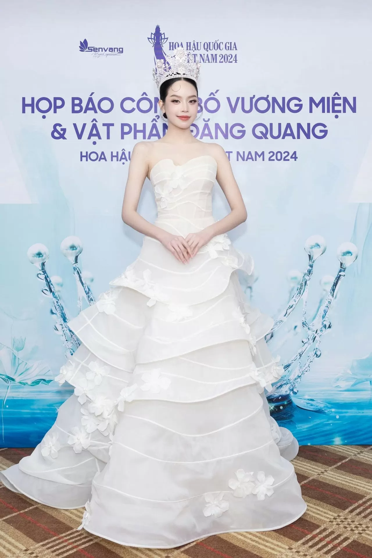 Nhan sắc 'Mỹ nhân của năm 2024' Huỳnh Thị Thanh Thủy Nhan sắc 'Mỹ nhân của năm 2024' Huỳnh Thị Thanh Thủy