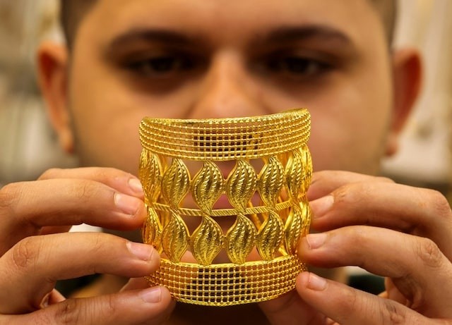 gia vang hom nay 2522025 gia vang tang can gi de cham moc 3000 usdounce my co the dinh hinh lai nen kinh te tu kho vang du tru