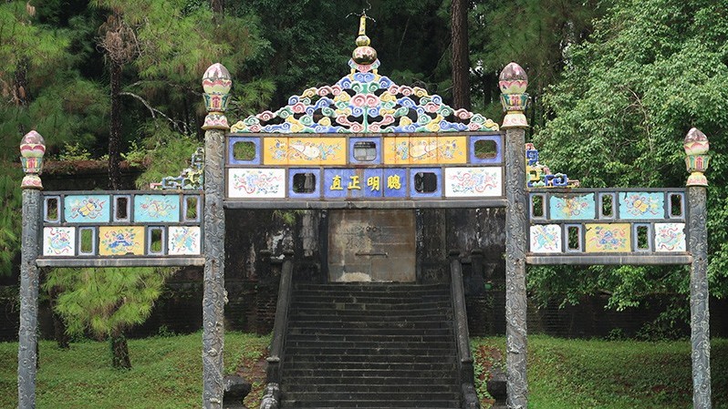 Phục hồi và bảo tồn Pháp Lam Huế