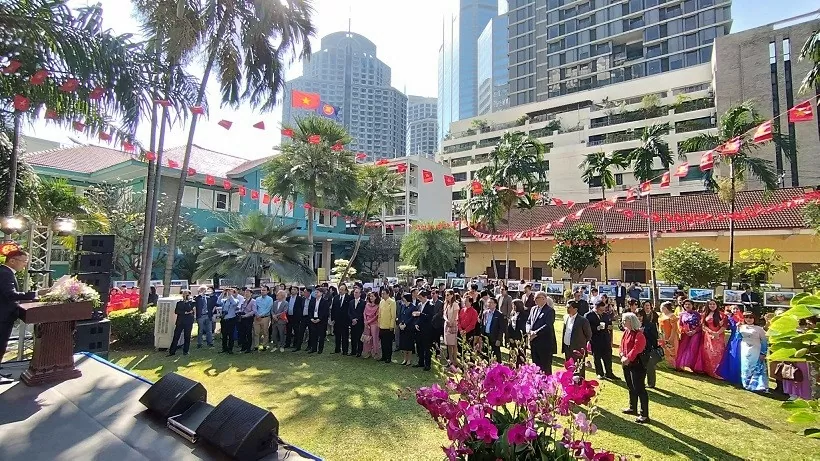 Khai mạc triển lãm ảnh 'Việt Nam hạnh phúc - Happy Vietnam' tại Thái Lan Khai mạc triển lãm ảnh 'Việt Nam hạnh phúc - Happy Vietnam' tại Thái Lan