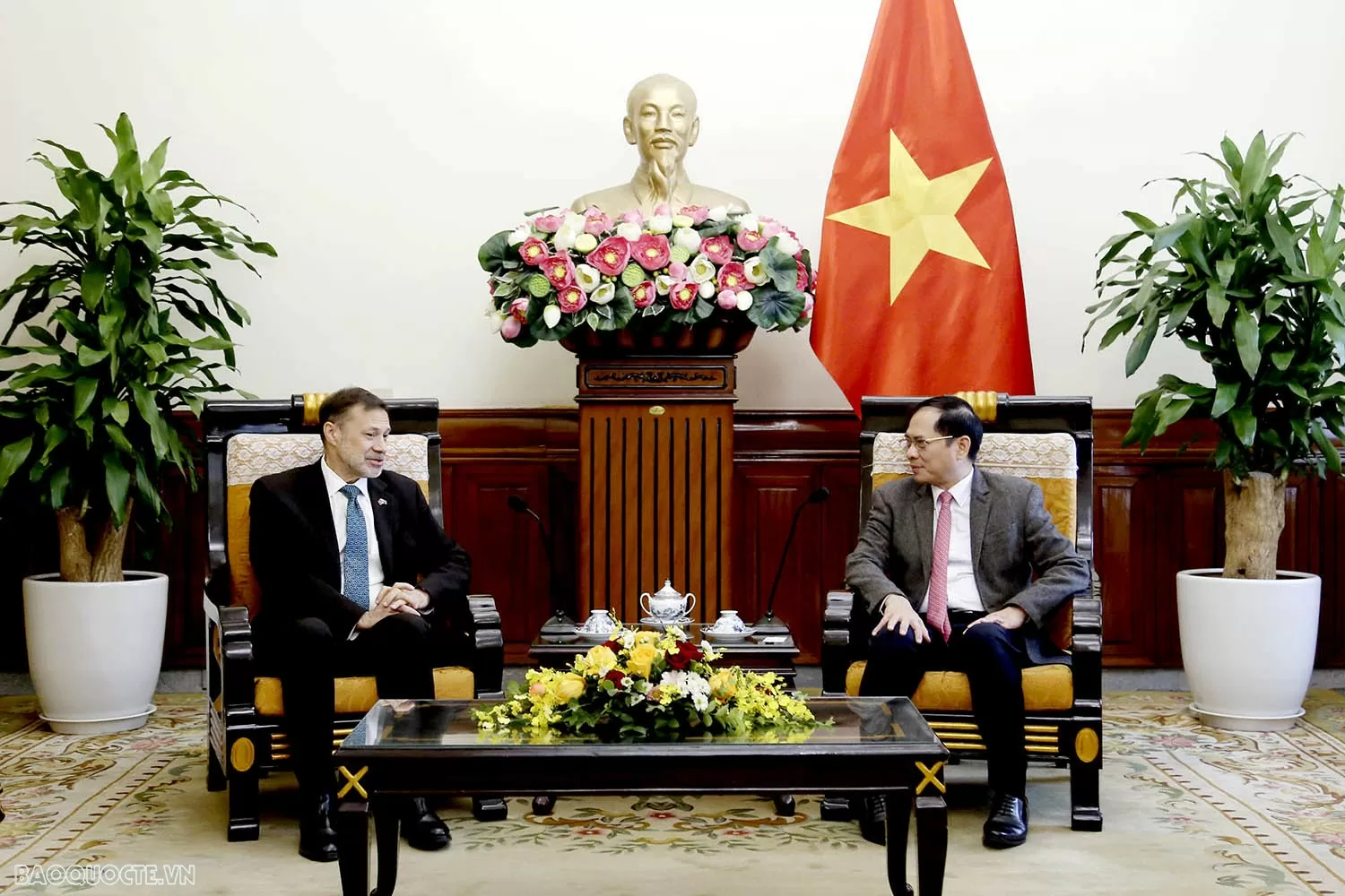 Phó Thủ tướng, Bộ trưởng Ngoại giao Bùi Thanh Sơn tiếp Đại sứ Úc Phó Thủ tướng, Bộ trưởng Ngoại giao Bùi Thanh Sơn tiếp Đại sứ Úc