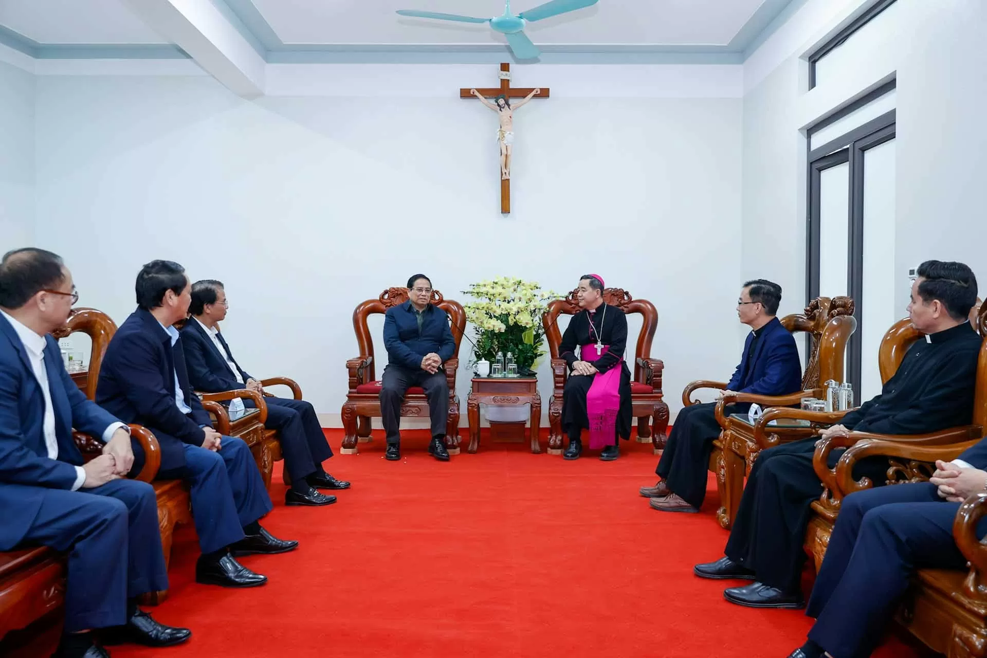 Thủ tướng Phạm Minh Chính thăm và chúc mừng Giáng sinh tại Giáo xứ Lào Cai Thủ tướng Phạm Minh Chính thăm và chúc mừng Giáng sinh tại Giáo xứ Lào Cai