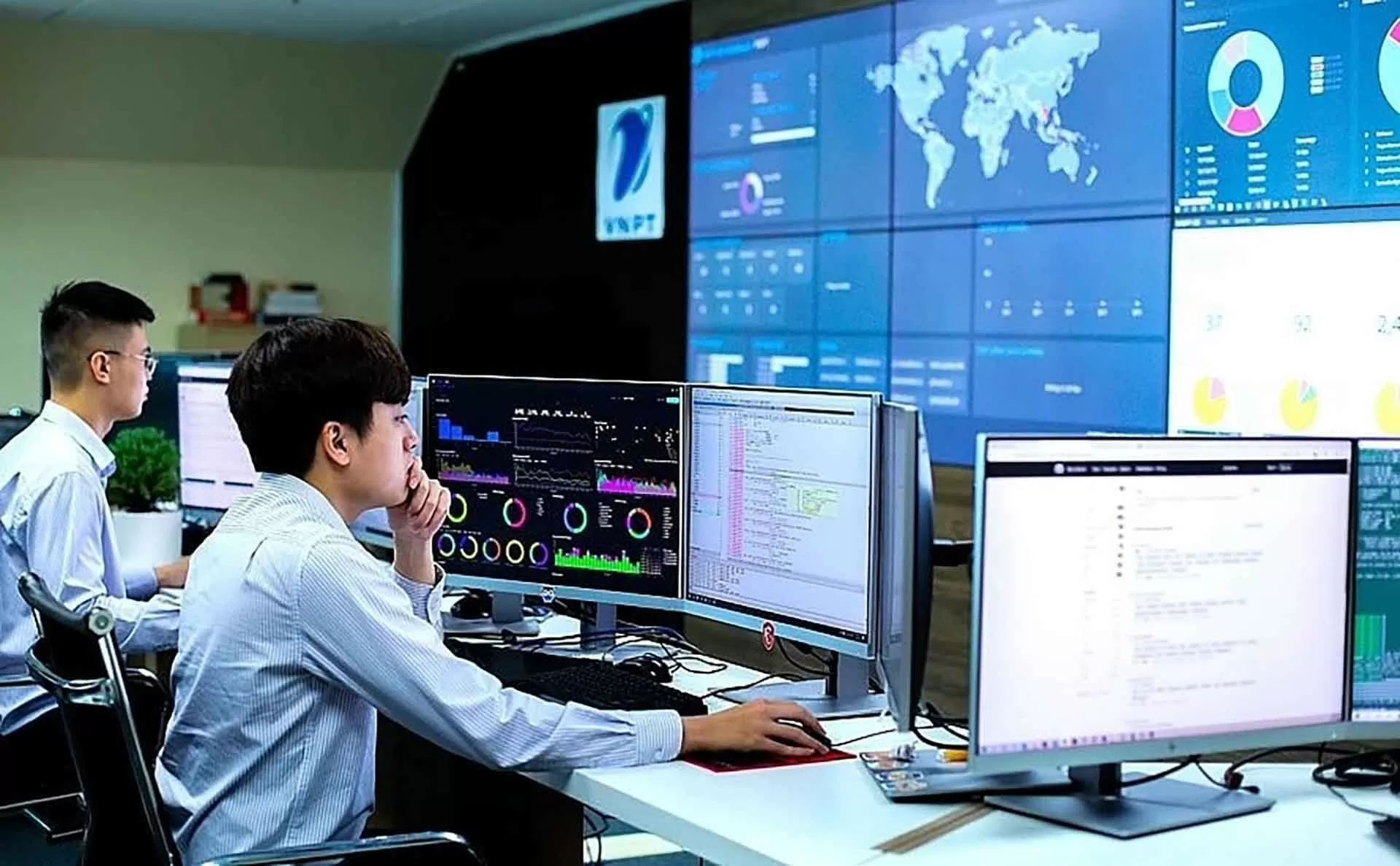 Nghị quyết của Bộ Chính trị về đột phá phát triển khoa học, công nghệ, đổi mới sáng tạo và chuyển đổi số quốc gia Nghị quyết của Bộ Chính trị về đột phá phát triển khoa học, công nghệ, đổi mới sáng tạo và chuyển đổi số quốc gia