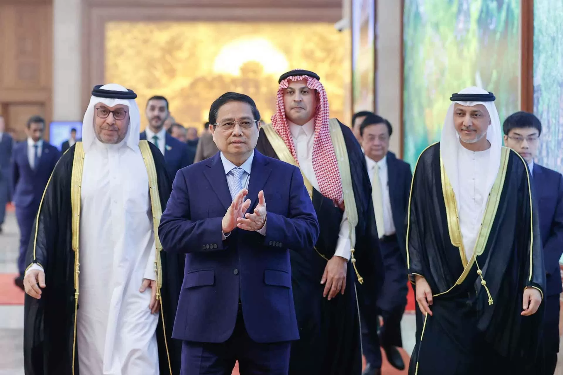 Saudi Arabia, UAE, Qatar hết sức coi trọng hợp tác với Việt Nam, làm cầu nối hợp tác giữa ASEAN và GCC Saudi Arabia, UAE, Qatar hết sức coi trọng hợp tác với Việt Nam, làm cầu nối hợp tác giữa ASEAN và GCC