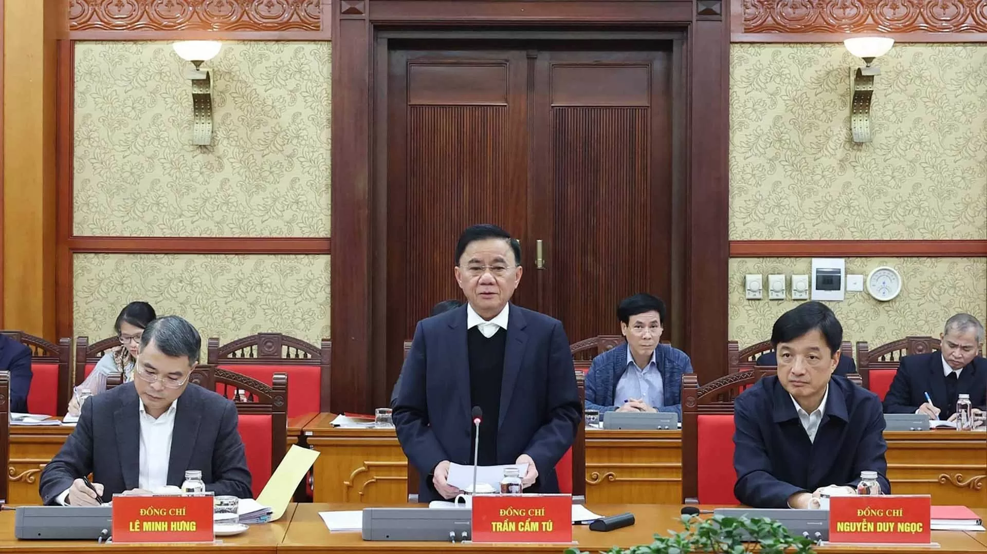 Thường trực Ban Bí thư làm việc với các cơ quan của Đảng, Mặt trận Tổ quốc về Nghị quyết 18 Thường trực Ban Bí thư làm việc với các cơ quan của Đảng, Mặt trận Tổ quốc về Nghị quyết 18