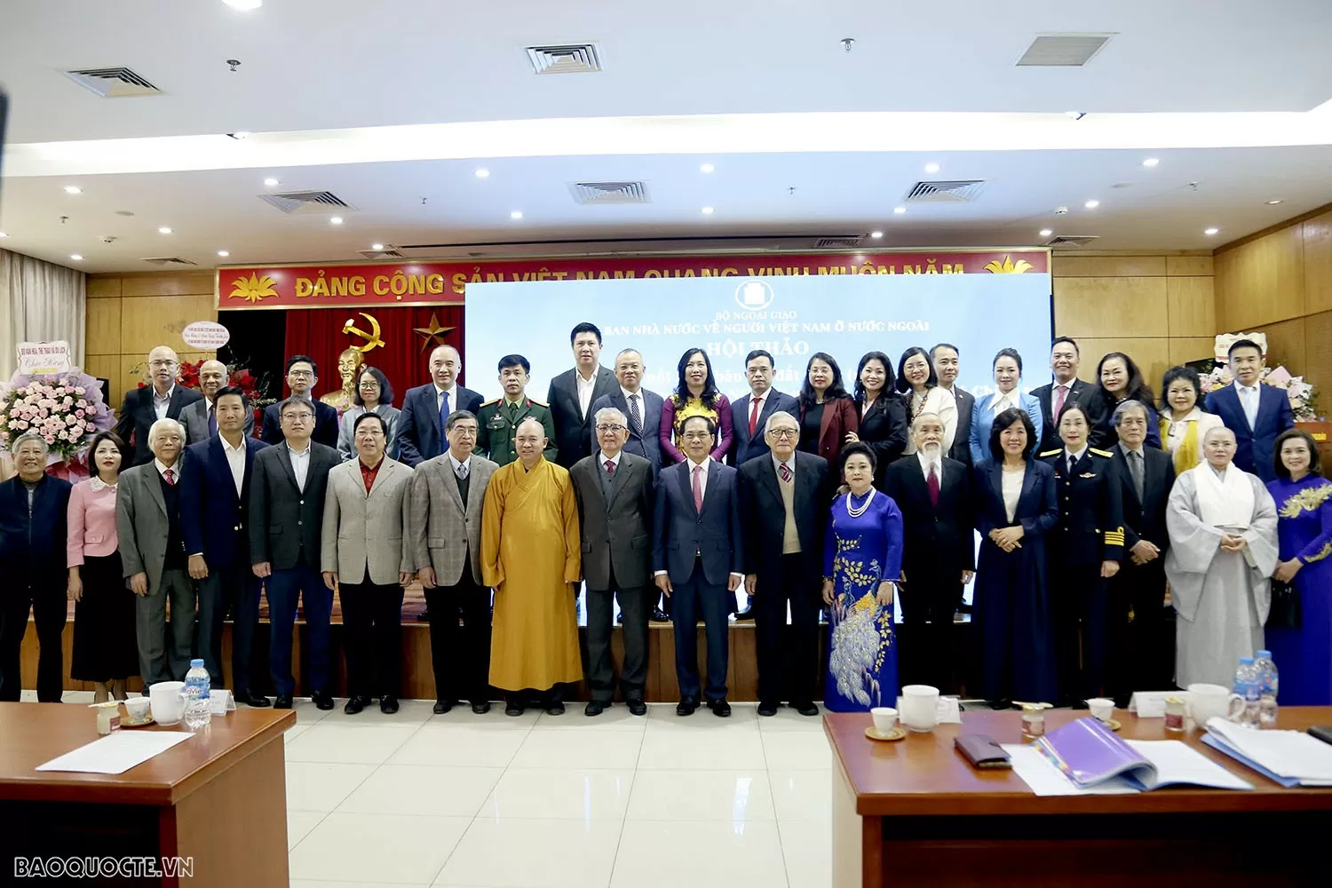 Hội thảo kỷ niệm 65 năm kết nối kiều bào với đất nước và 20 năm triển khai Nghị quyết 36-NQ/TW về công tác Người Việt Nam ở nước ngoài (NVNONN) Ủy ban Nhà nước về người Việt Nam ở nước ngoài đón nhận Huân chương Lao động hạng Nhất