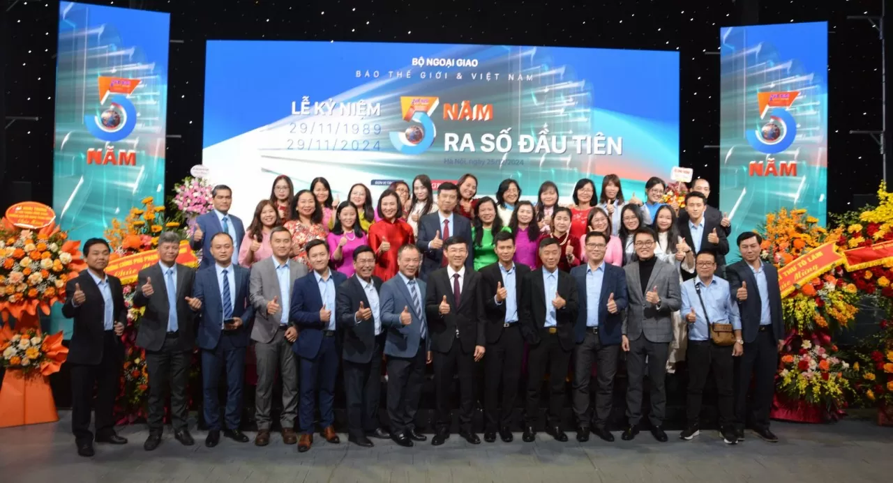 35 năm Báo Thế giới và Việt Nam: Dấu ấn và khát vọng vươn xa 35 năm Báo Thế giới và Việt Nam: Dấu ấn và khát vọng vươn xa