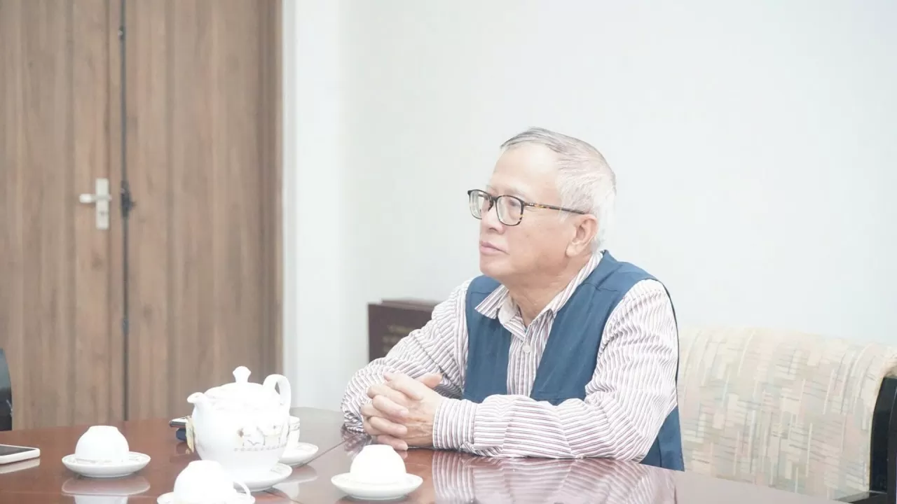 Những em bé Khâm Thiên và tình người trên vùng đất cháy Những em bé Khâm Thiên và tình người trên vùng đất cháy