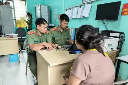Công an huyện Yên Phong xử phạt hành chính trường hợp đưa tin không đúng về vỡ đê sông Cầu. Công an huyện Yên Phong xử phạt hành chính trường hợp đưa tin không đúng về vỡ đê sông Cầu.