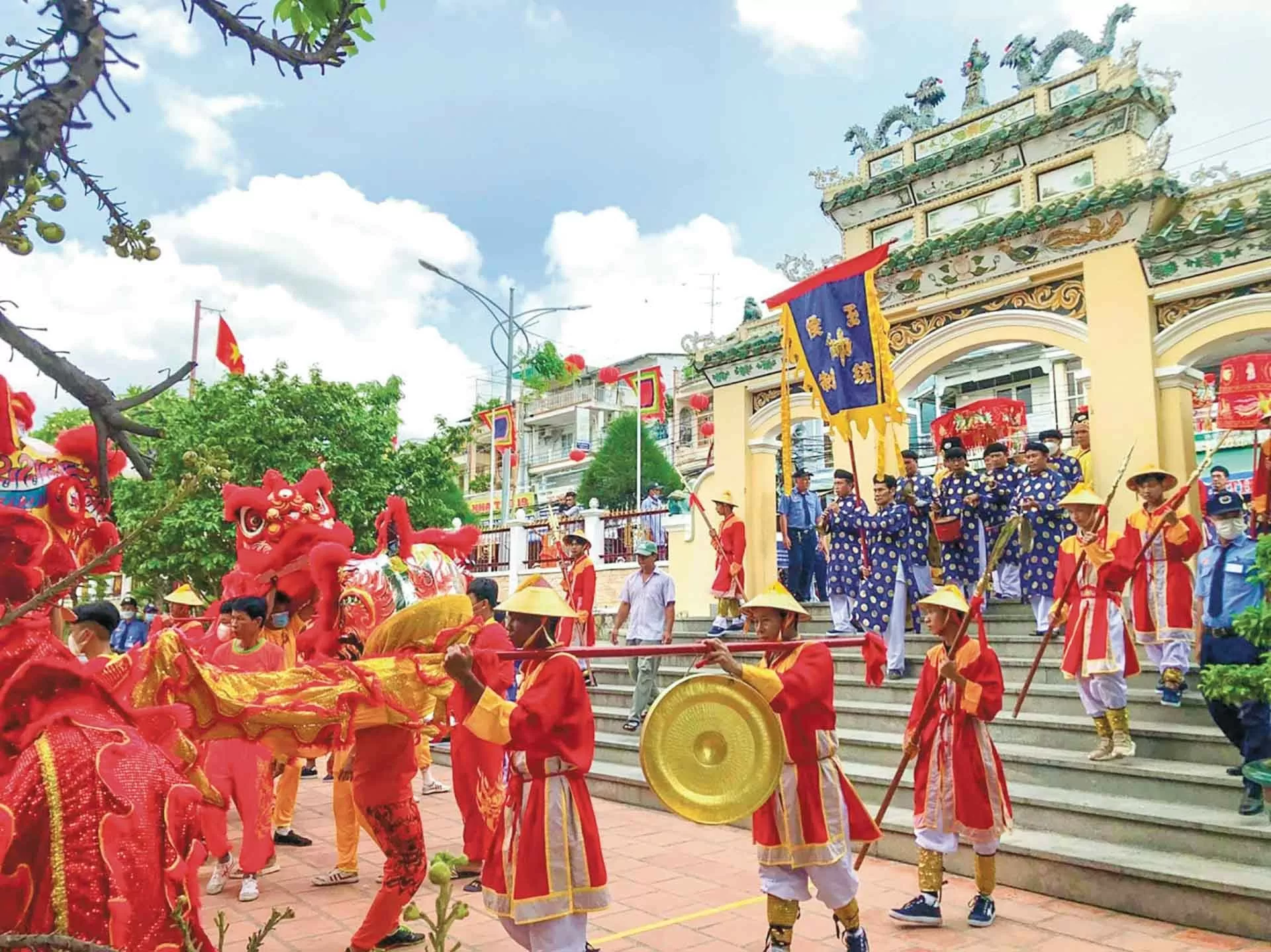 Bức tranh văn hoá nhiều điểm sáng Bức tranh văn hoá nhiều điểm sáng