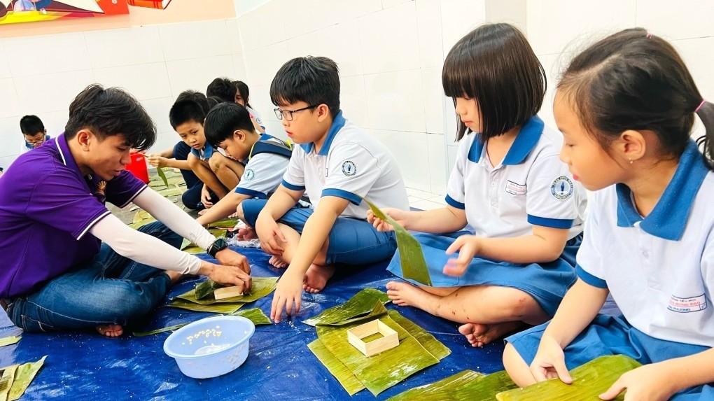 TP. Hồ Chí Minh: Học sinh được nghỉ Tết dương lịch 2025 mấy ngày?