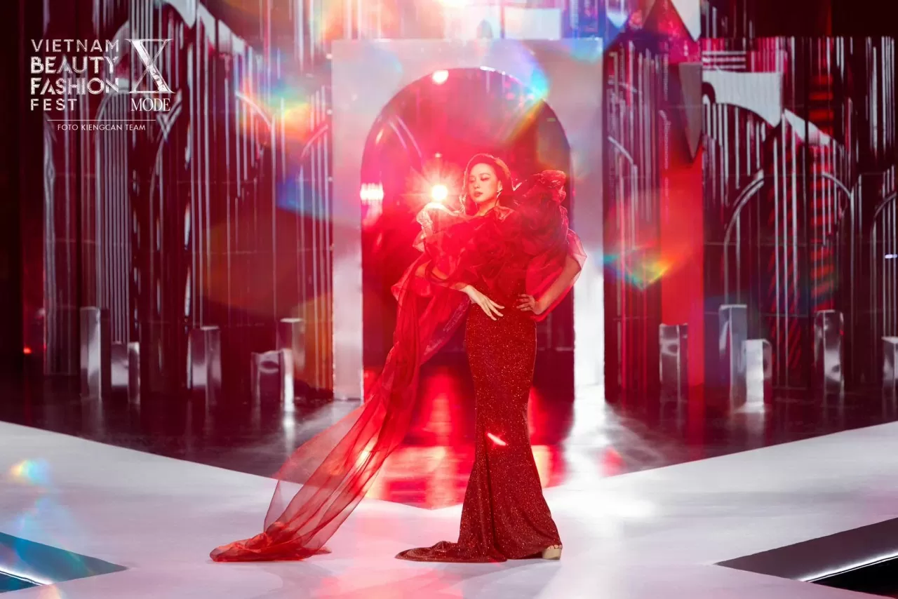 Hoa hậu Lê Nguyễn Bảo Ngọc Hoa hậu Lê Nguyễn Bảo Ngọc