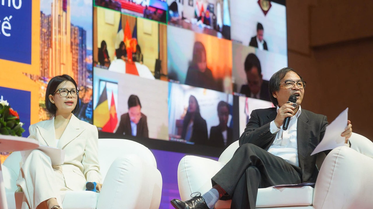 ts to hoai nam su dong hanh cua cac co quan dai dien se ho tro doanh nghiep vua va nho tu tin buoc ra bien lon