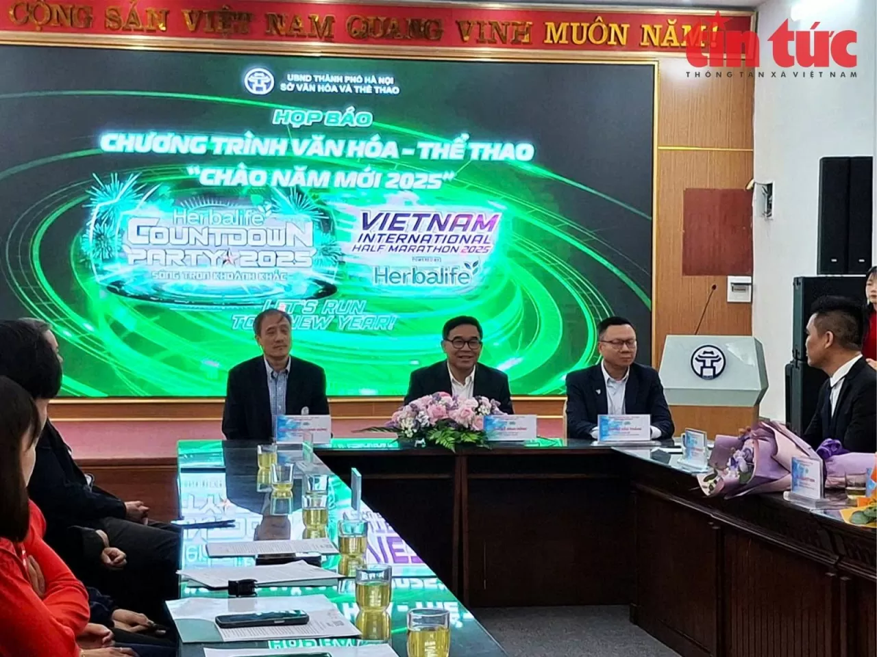 Chương trình Chào năm mới 2025: Bữa tiệc nghệ thuật "bùng nổ" tại Hà Nội Chương trình Chào năm mới 2025: Bữa tiệc nghệ thuật "bùng nổ" tại Hà Nội