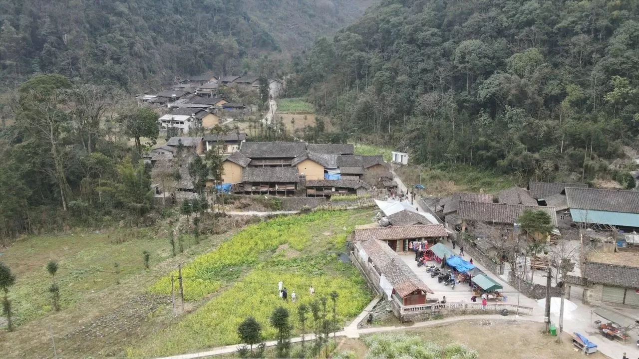 Thung lũng Sủng Là: 'Ốc đảo' yên bình trên cao nguyên đá Hà Giang Thung lũng Sủng Là: 'Ốc đảo' yên bình trên cao nguyên đá Hà Giang