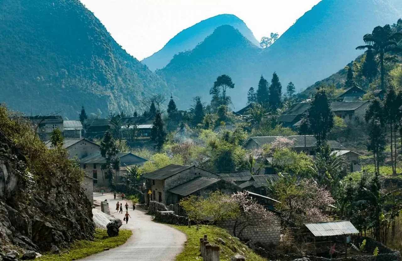 Thung lũng Sủng Là: 'Ốc đảo' yên bình trên cao nguyên đá Hà Giang Thung lũng Sủng Là: 'Ốc đảo' yên bình trên cao nguyên đá Hà Giang
