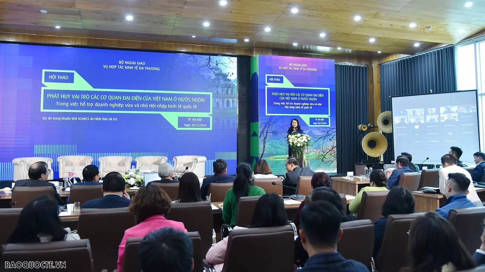 Bộ Ngoại giao, cơ quan đại diện Việt Nam ở nước ngoài sẵn sàng đồng hành, hỗ trợ doanh nghiệp vừa và nhỏ Bộ Ngoại giao, cơ quan đại diện Việt Nam ở nước ngoài sẵn sàng đồng hành, hỗ trợ doanh nghiệp vừa và nhỏ