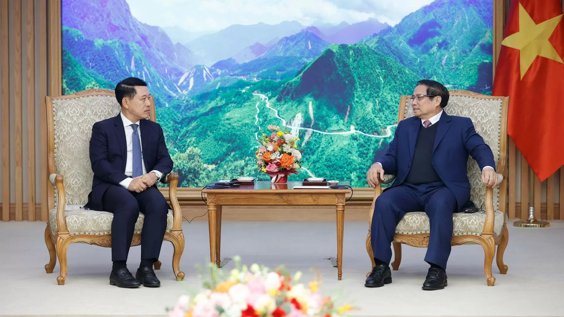 Việt Nam-Lào nhất trí tiếp tục tạo đột phá trong hợp tác kinh tế, thương mại-đầu tư Việt Nam-Lào nhất trí tiếp tục tạo đột phá trong hợp tác kinh tế, thương mại-đầu tư