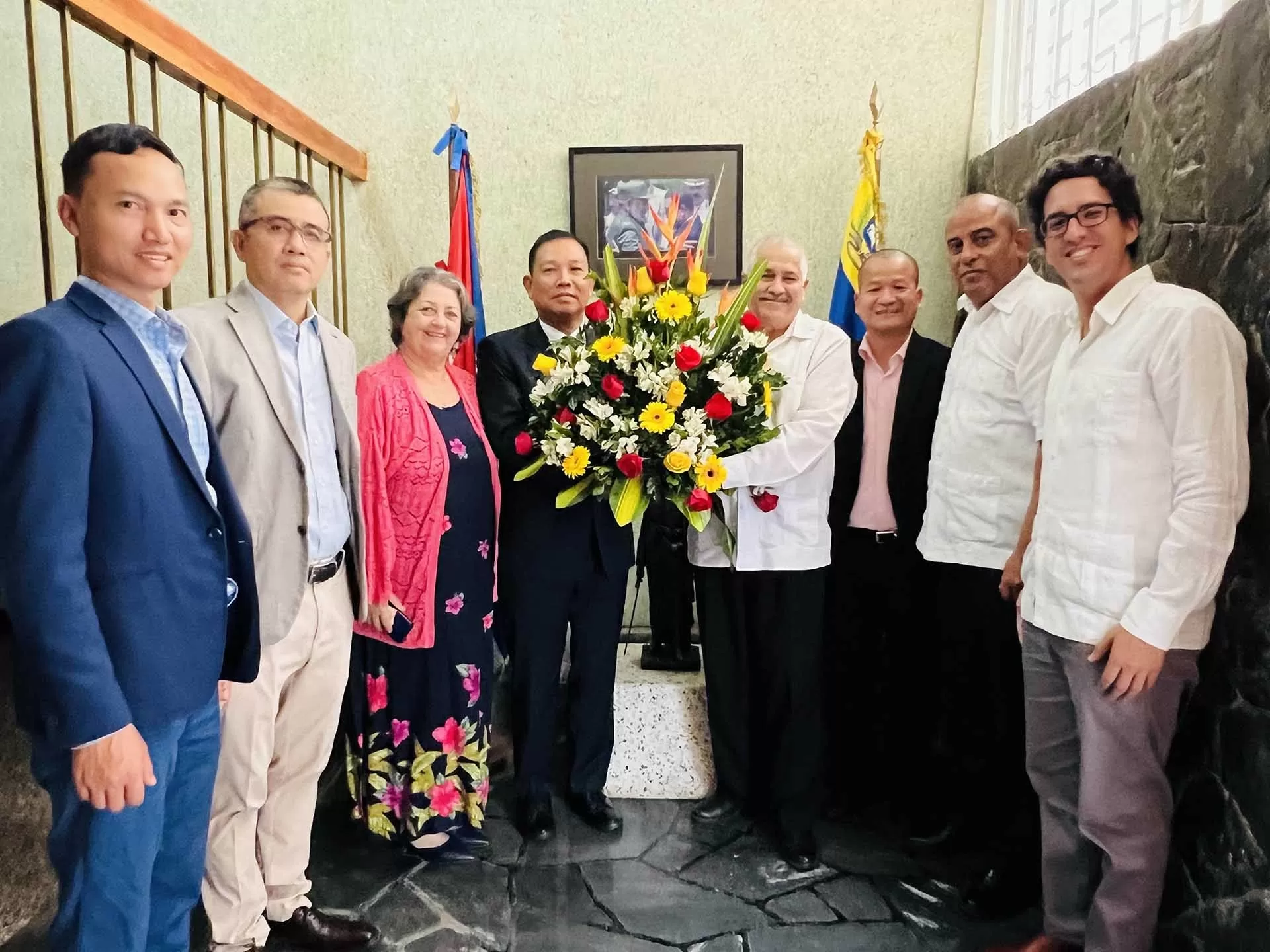 Đại sứ quán Việt Nam tại Venezuela chúc mừng Quốc khánh Cuba Đại sứ quán Việt Nam tại Venezuela chúc mừng Quốc khánh Cuba