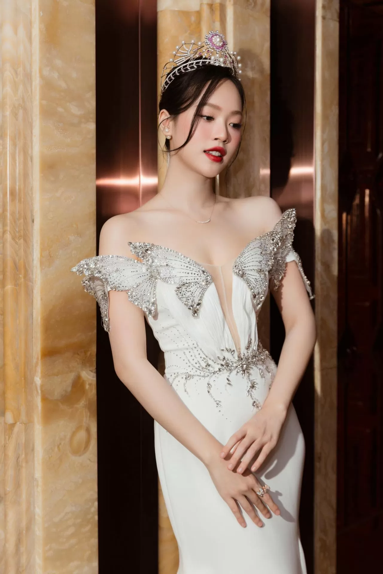 Á hậu Trịnh Thùy Linh Á hậu Trịnh Thùy Linh