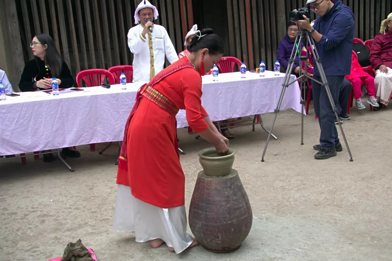 Gìn giữ bản sắc Chăm trong dòng chảy thời đại Gìn giữ bản sắc Chăm trong dòng chảy thời đại