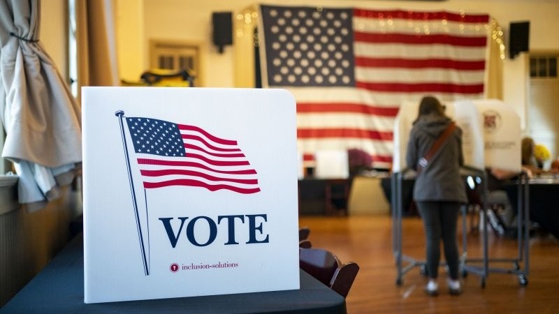 my tung don nham vao cac thuc the nga va iran