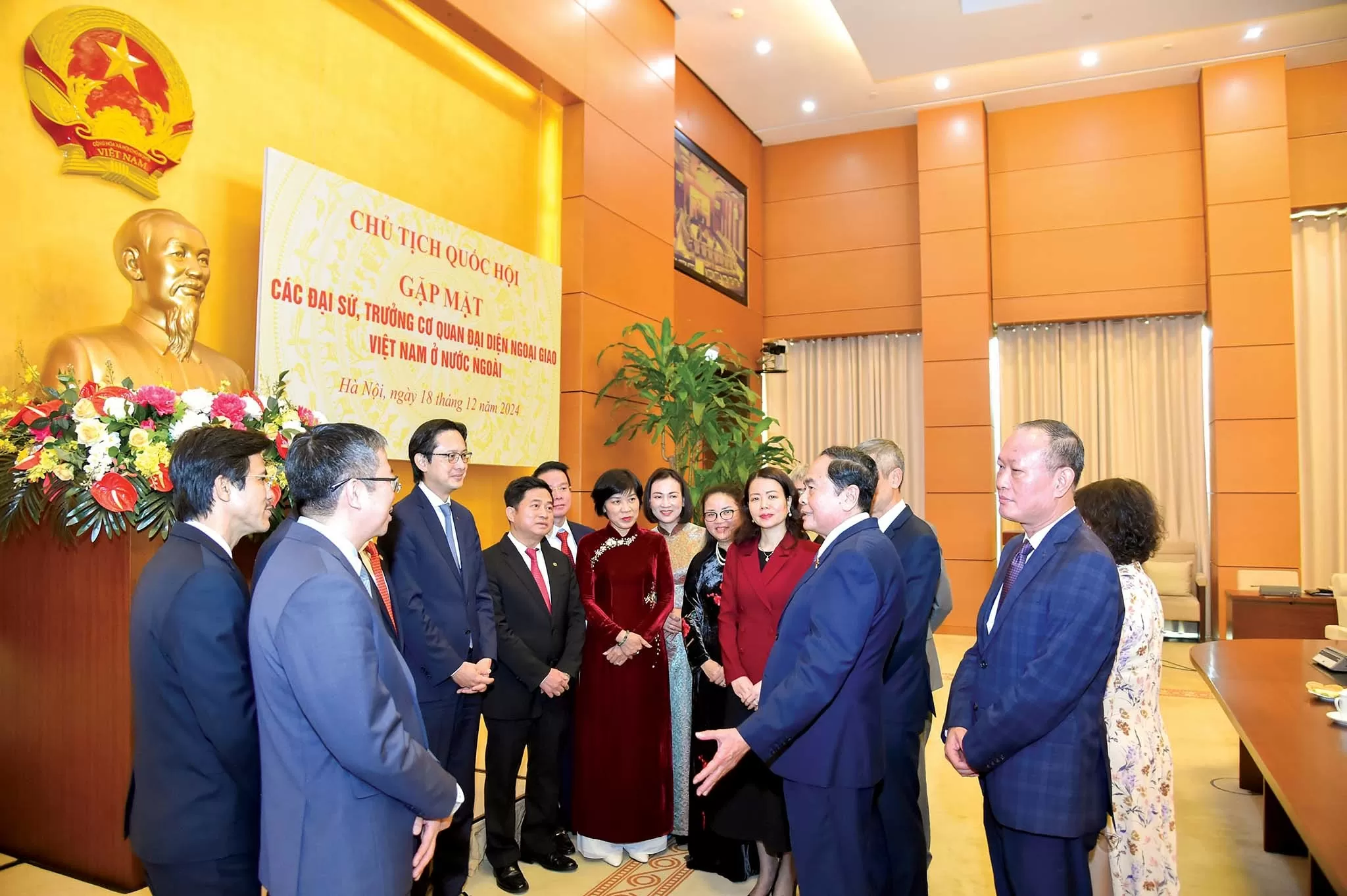 Đối ngoại Việt Nam trước khởi điểm lịch sử mới Đối ngoại Việt Nam trước khởi điểm lịch sử mới
