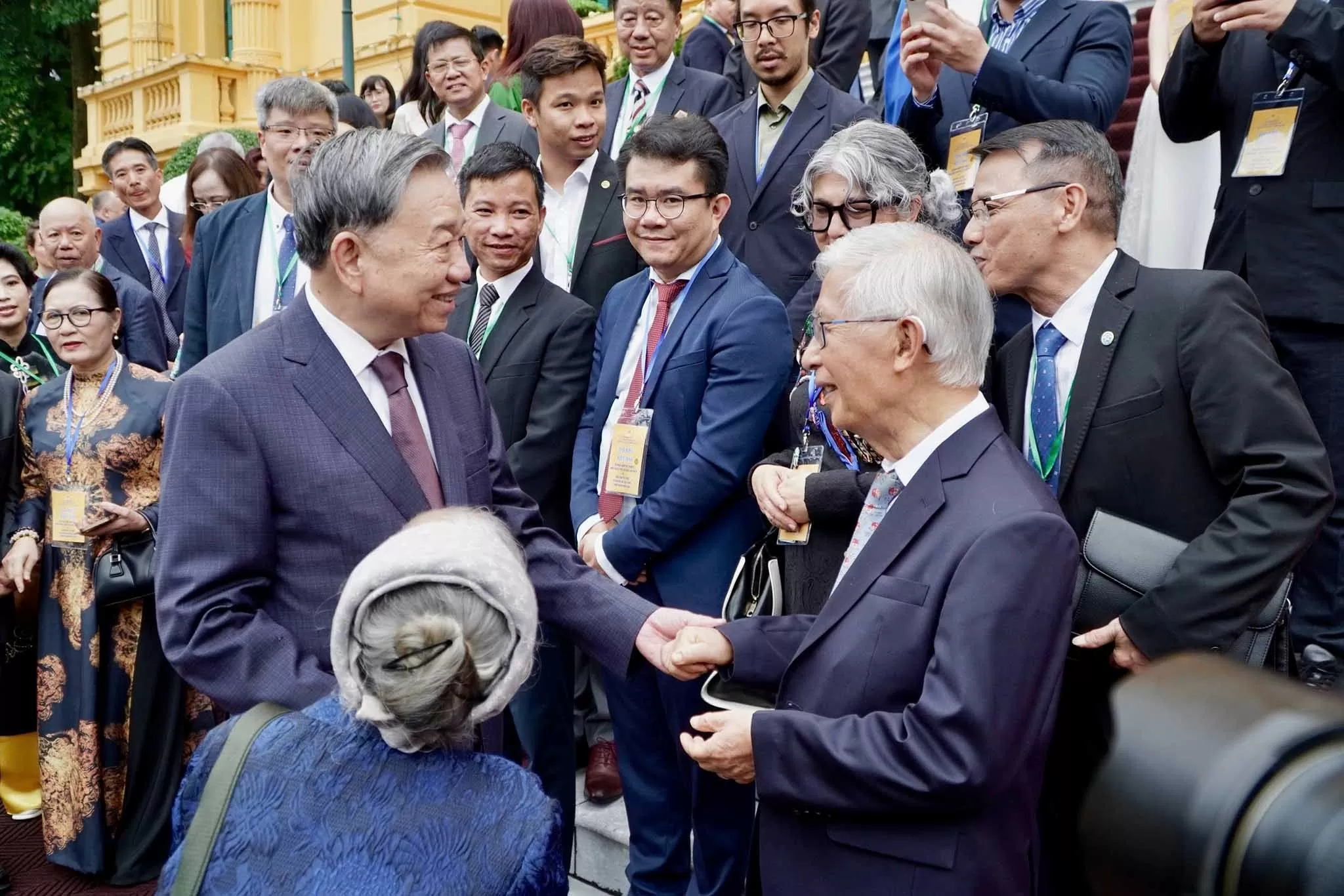 Tổng Bí thư, Chủ tịch nước Tô Lâm gặp mặt kiều bào tiêu biểu về dự Hội nghị NVNONN toàn thế giới lần thứ tư ngày 23/8. (Ảnh: Tuấn Việt) Tổng Bí thư, Chủ tịch nước Tô Lâm gặp mặt kiều bào tiêu biểu về dự Hội nghị NVNONN toàn thế giới lần thứ tư ngày 23/8. (Ảnh: Tuấn Việt)