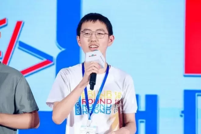 Nam sinh Trung Quốc nhận thư mời từ Đại học top 1 thế giới chia sẻ hành trình 'bén duyên' với Tin học Nam sinh Trung Quốc nhận thư mời từ Đại học top 1 thế giới chia sẻ hành trình 'bén duyên' với Tin học