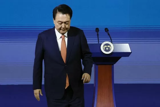 Diễn biến chưa từng có trong lịch sử Hàn Quốc: Tổng thống Yoon Suk Yeol 'cố thủ' chống đối, trụ sở đảng cầm quyền bị đe dọa đánh bom. (Nguồn: Văn phòng Tổng thống Hàn Quốc) Diễn biến chưa từng có trong lịch sử Hàn Quốc: Tổng thống Yoon Suk Yeol 'cố thủ' chống đối, trụ sở đảng cầm quyền bị đe dọa đánh bom. (Nguồn: Văn phòng Tổng thống Hàn Quốc)