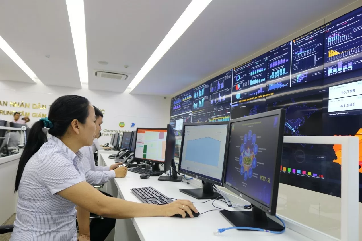 Bình Phước quyết liệt trong công tác đào tạo, nâng cao nhận thức về chuyển đổi số, chính quyền điện tử và đô thị thông minh. Bình Phước quyết liệt trong công tác đào tạo, nâng cao nhận thức về chuyển đổi số, chính quyền điện tử và đô thị thông minh.