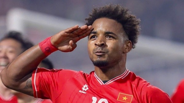 Lập cú đúp vào lưới đội tuyển Thái, Xuân Son phá liền hai kỷ lục