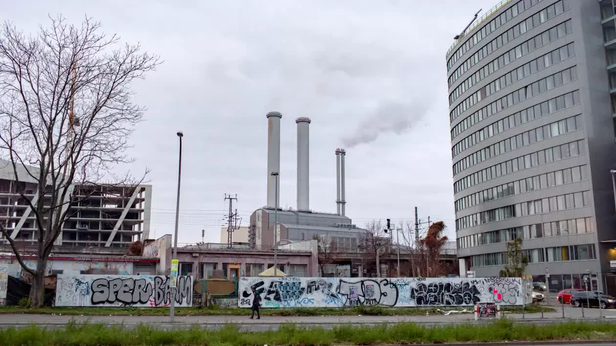 Nhà máy điện khí đốt tự nhiên Mitte Combined Heat and Power (CHP) do Vattenfall AB vận hành tại Berlin, Đức. (Nguồn: Bloomberg) Nhà máy điện khí đốt tự nhiên Mitte Combined Heat and Power (CHP) do Vattenfall AB vận hành tại Berlin, Đức. (Nguồn: Bloomberg)