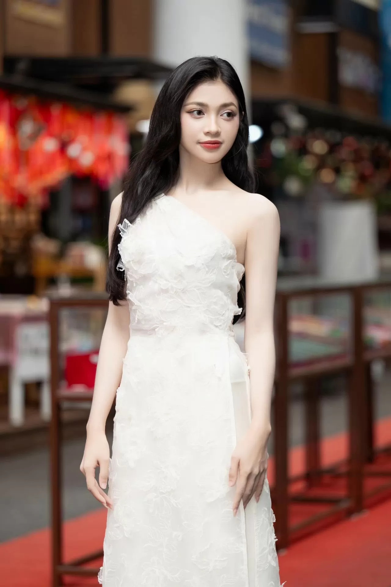 Á hậu Huỳnh Minh Kiên Á hậu Huỳnh Minh Kiên