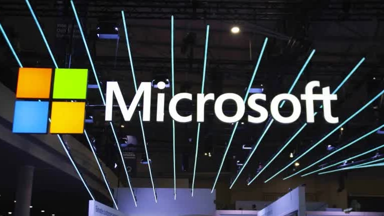 microsoft doi mat voi thach thuc ha tang dam may do nhu cau ai tang cao