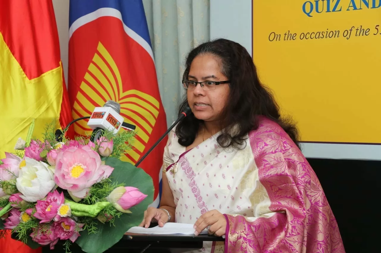 Phát động cuộc thi tìm hiểu và thiết kế logo về quan hệ Việt Nam-Sri Lanka Phát động cuộc thi tìm hiểu và thiết kế logo về quan hệ Việt Nam-Sri Lanka