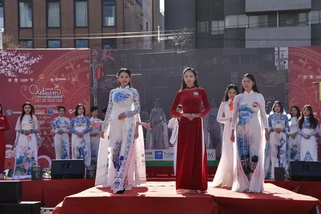 Khoảng 100.000 người tại Nhật Bản thưởng lãm văn hoá Việt Nam Khoảng 100.000 người tại Nhật Bản thưởng lãm văn hoá Việt Nam