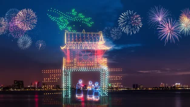 2.025 drone sẽ tỏa sáng trong chương trình Hòa nhạc ánh sáng-Chào Năm mới tại hồ Tây