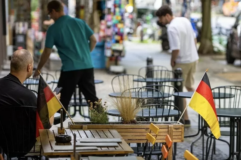 98% người Đức muốn cải cách chính sách Sức khỏe nền kinh tế số 1 châu Âu 'ốm yếu', 98% người dân yêu cầu cải cách chính sách 'phanh nợ'