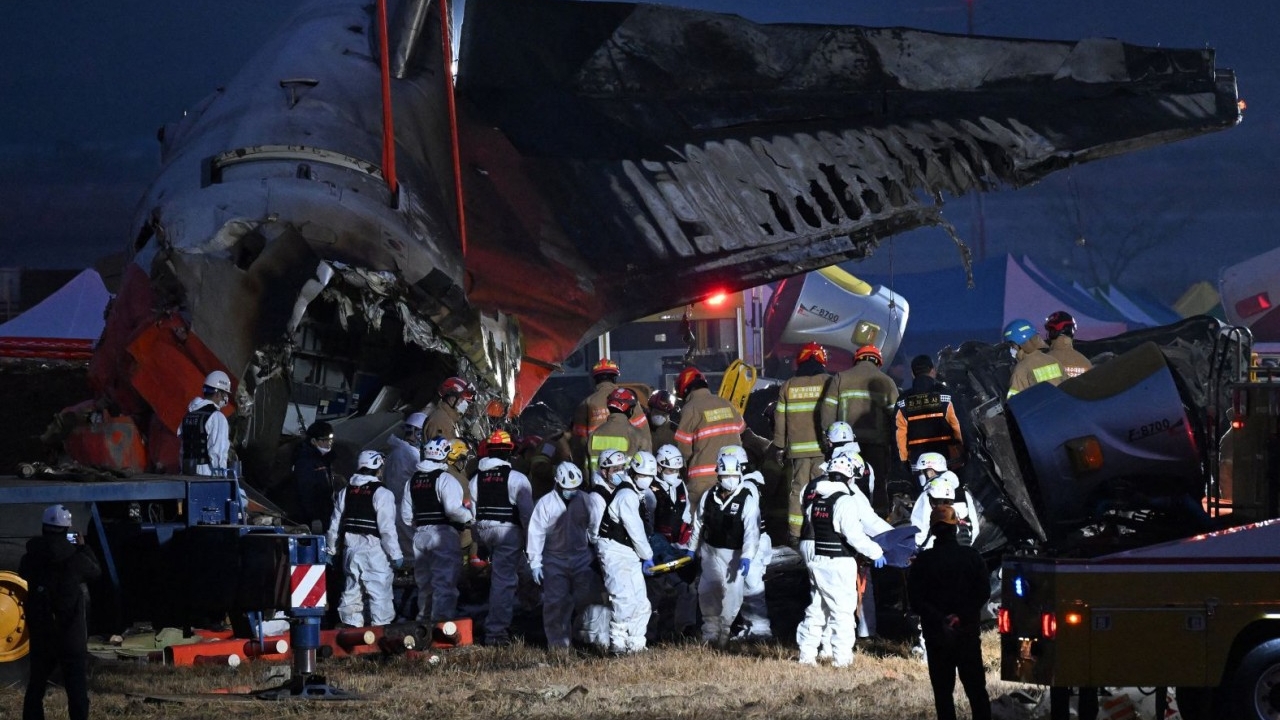 Hàn Quốc tung báo cáo mới về vụ tai nạn hàng không Jeju Air, nhiều ẩn số chưa giải đáp