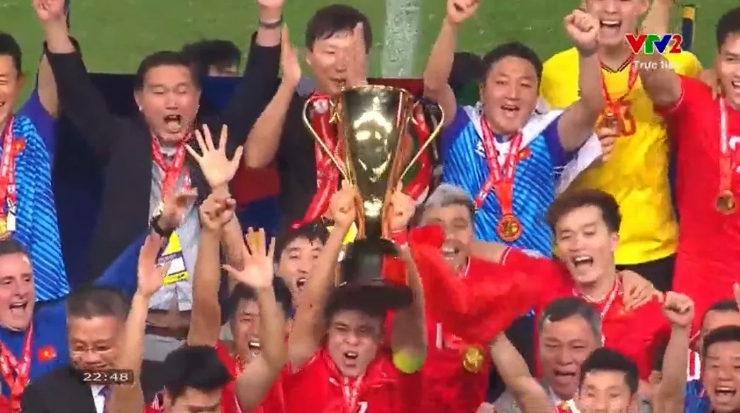 Hạ gục Thái Lan thuyết phục ngay trên sân khách, Việt Nam lên ngôi vô địch AFF Cup 2024 Hạ gục Thái Lan thuyết phục ngay trên sân khách, Việt Nam lên ngôi vô địch AFF Cup 2024