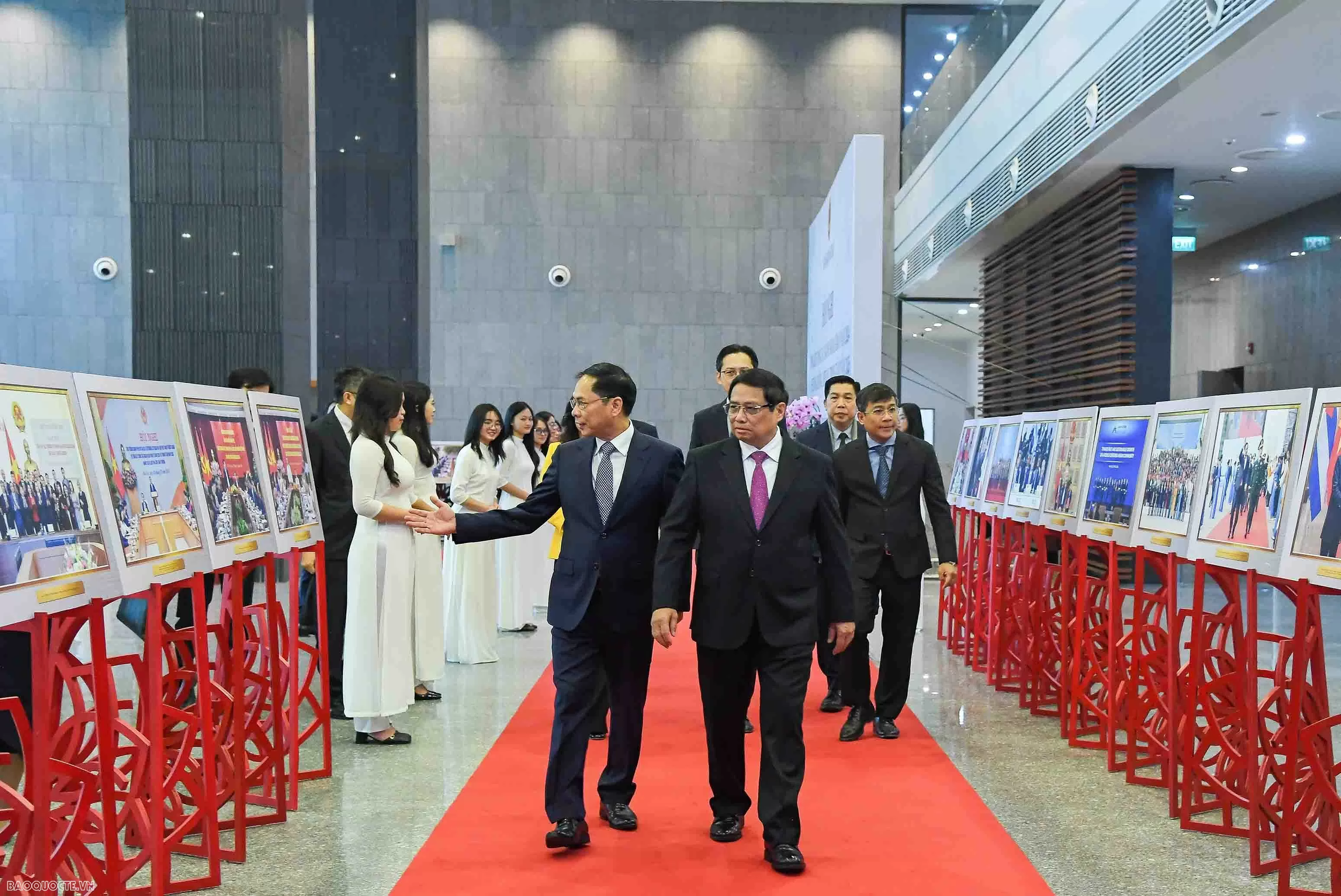 Hội nghị tổng kết công tác ngành Ngoại giao năm 2024 và phương hướng nhiệm vụ năm 2025 Hội nghị tổng kết công tác ngành Ngoại giao năm 2024 và phương hướng nhiệm vụ năm 2025
