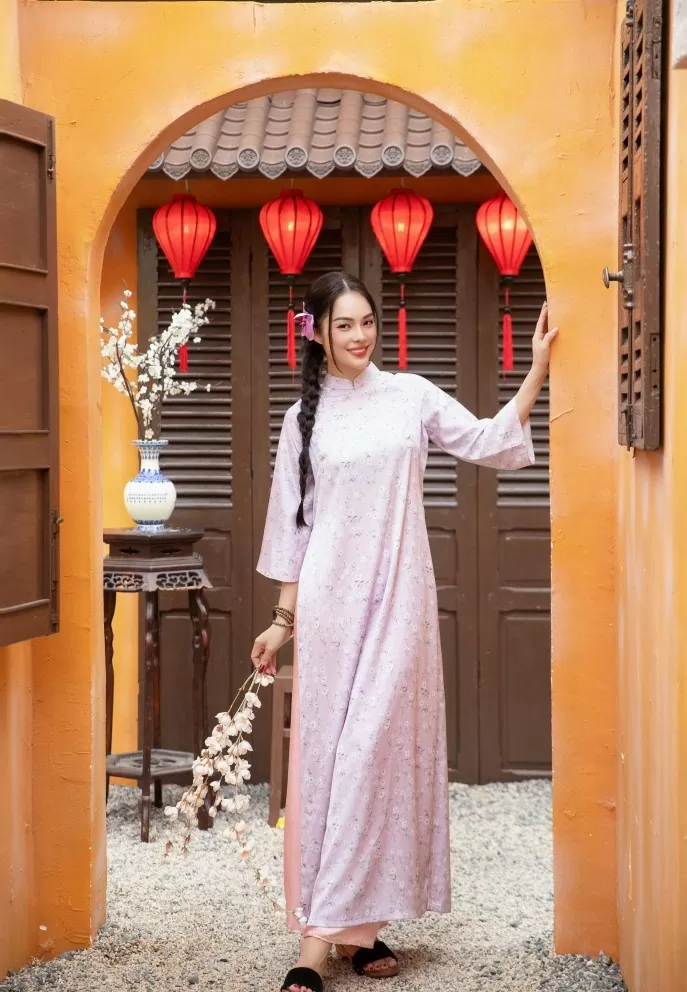 Diễn viên Dương Cẩm Lynh đẹp nền nã trong tà áo dài Diễn viên Dương Cẩm Lynh đẹp nền nã trong tà áo dài